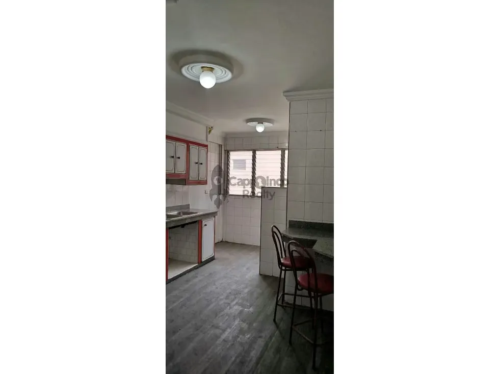 Venta de apartamento espacioso, amoblado, res. Santo Angel Prebo I - 35