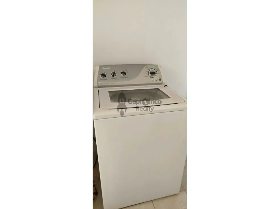 Venta de apartamento espacioso, amoblado, res. Santo Angel Prebo I - 39