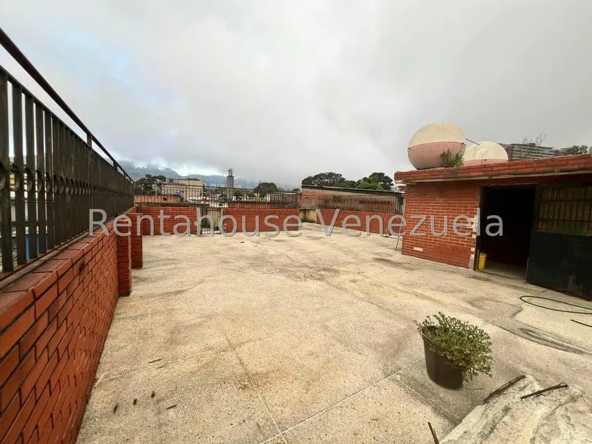 Casa (Multipes Niveles) en Venta en Catia, Distrito Metropolitano - 19