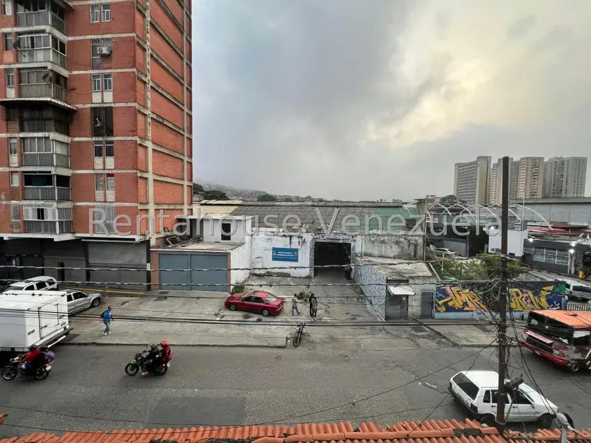 Casa (Multipes Niveles) en Venta en Catia, Distrito Metropolitano - 22