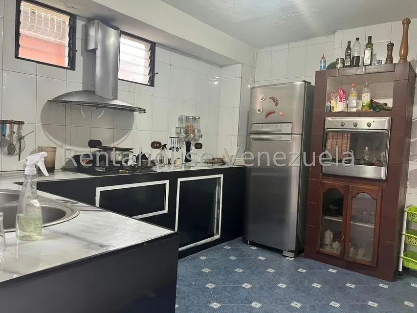 Casa (Multipes Niveles) en Venta en Catia, Distrito Metropolitano - 9