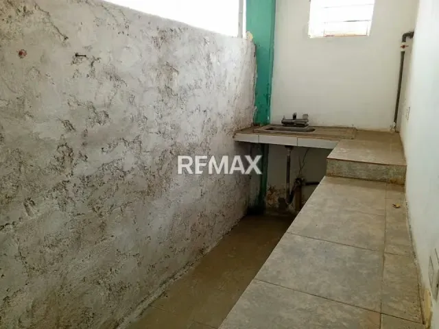 ALQUILA LOCAL COMERCIAL 56M2 FRENTE AL MALECON DE CHICHIRIVICHE FALCON - 9