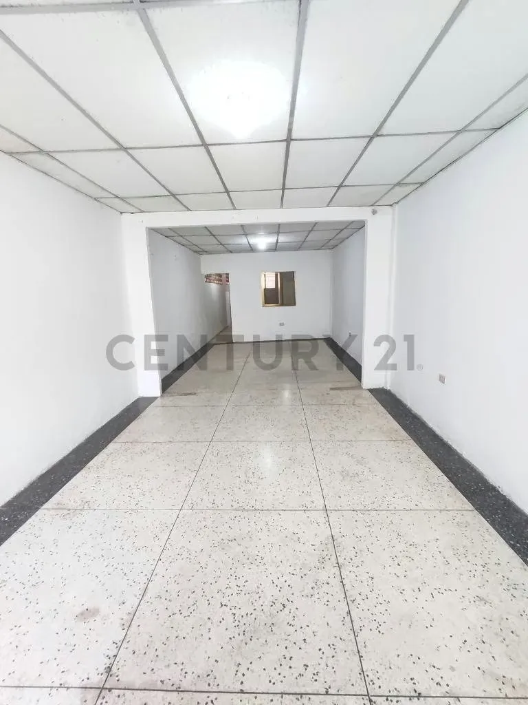 Venta de local comercial, casa y terreno en Bella Vista, Puerto la Cruz - 4