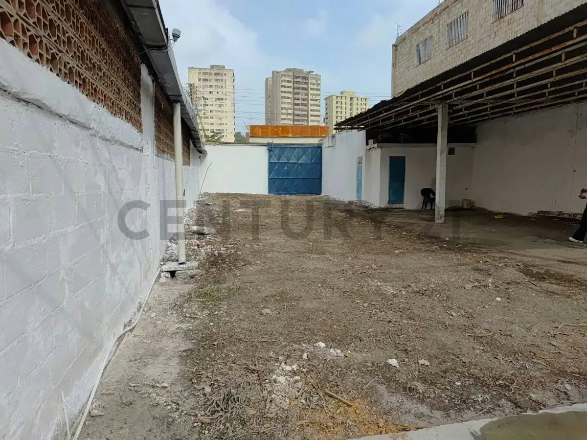 Venta de local comercial, casa y terreno en Bella Vista, Puerto la Cruz - 7