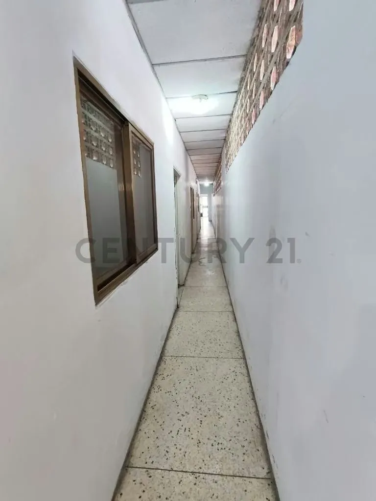 Venta de local comercial, casa y terreno en Bella Vista, Puerto la Cruz - 9