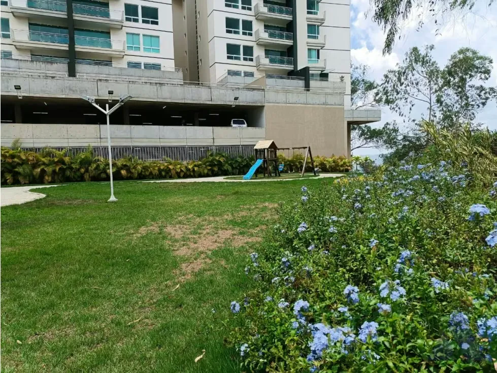Vendo apartamento remodelado 101m2 La Lagunita 1870 - 21
