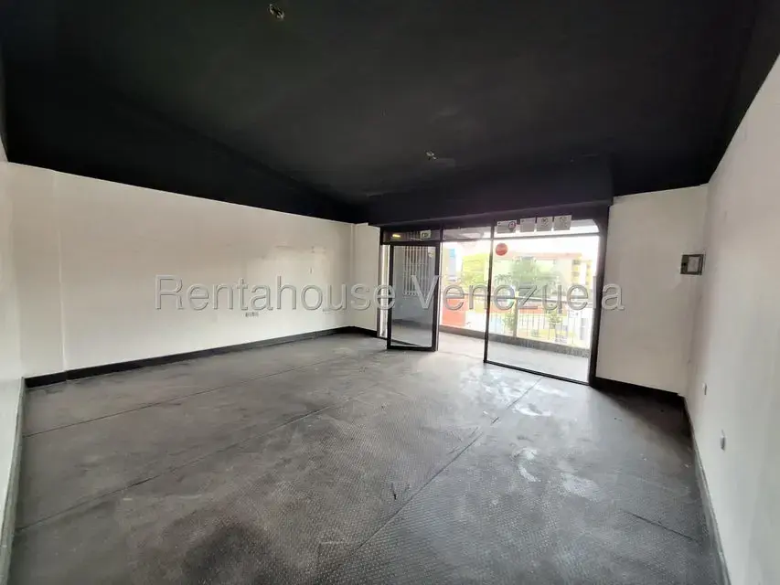 Local Comercial en Alquiler en Montemayor, Carabobo - 12