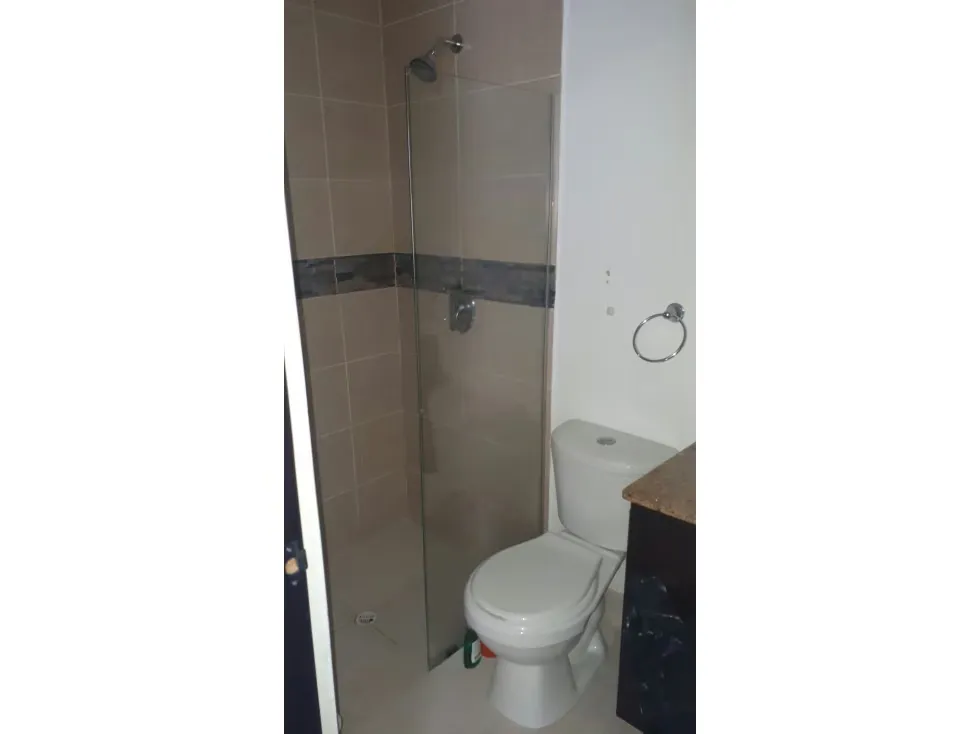 En Alquiler/Venta Amplio Local en la Urbina - 15