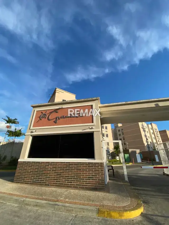 En alquiler apartamento amoblado y equipado en ciudad roca Granate