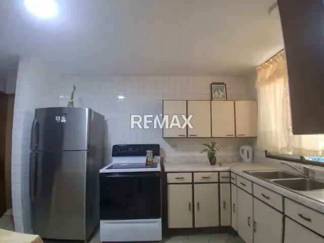 SE ALQUILA ANEXO EN MACARACUAY 61MTS2 - 6