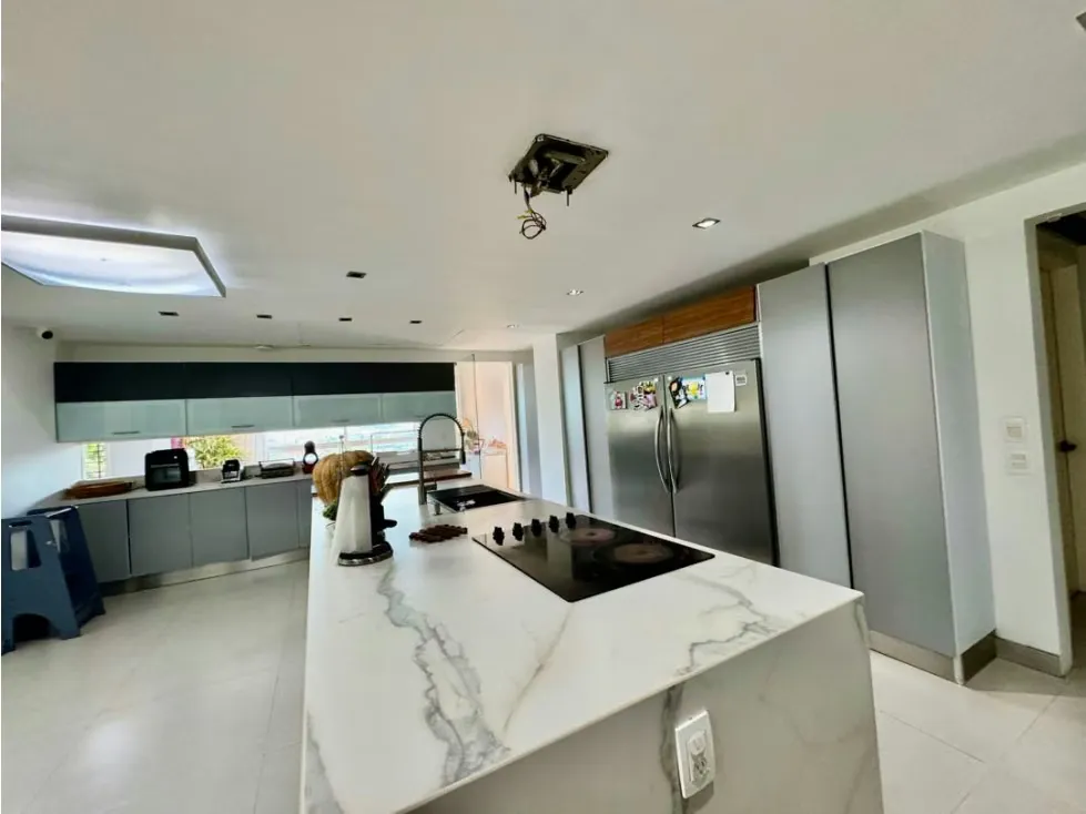 Se vende apto 365m2 +85m2 terraza 3h+s+ch/6b/4p Colinas de Valle Arrib - 10