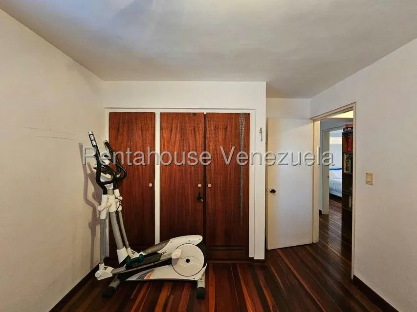 Apartamento (1 Nivel) en Venta en El Cigarral, Distrito Metropolitano - 24