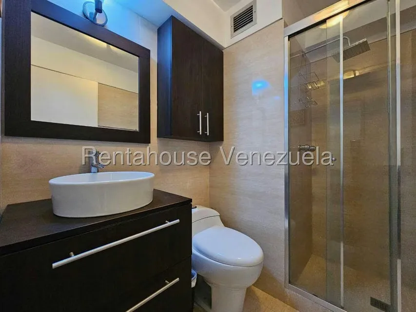 Apartamento (1 Nivel) en Venta en El Cigarral, Distrito Metropolitano - 28