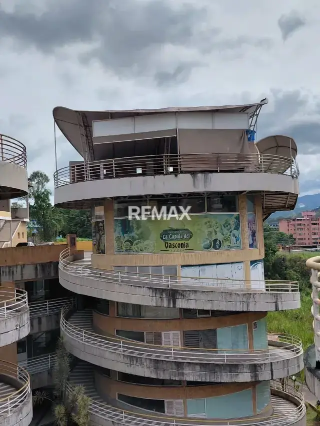 Local Comercial en VENTA en el C.C. Vasconia