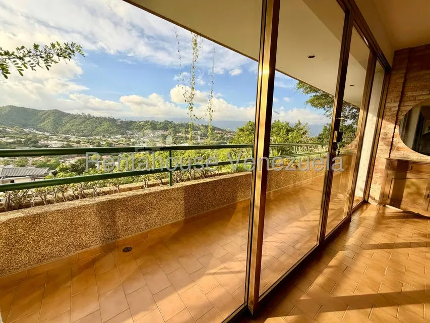 Apartamento (1 Nivel) en Alquiler en Prados del Este, Distrito Metropolitano - 18