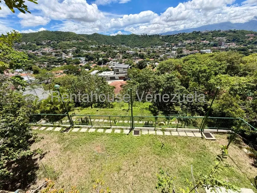 Apartamento (1 Nivel) en Alquiler en Prados del Este, Distrito Metropolitano - 22