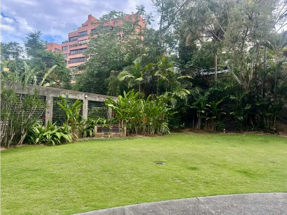 Se vende Apto 240m² 3h+s/3b+s/3p Colinas de Valle Arriba - 5