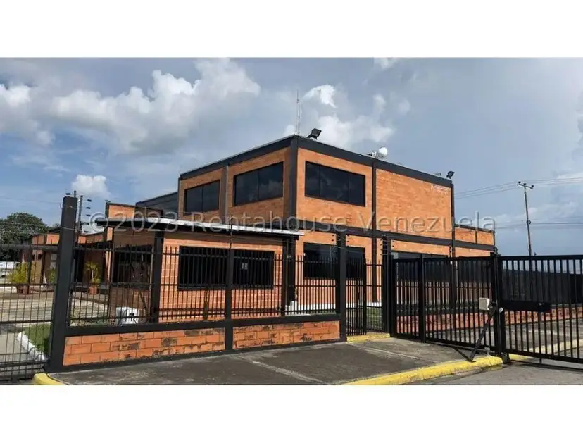 Comercial (Galpon - Deposito) en Venta en Zona Industrial, Carabobo