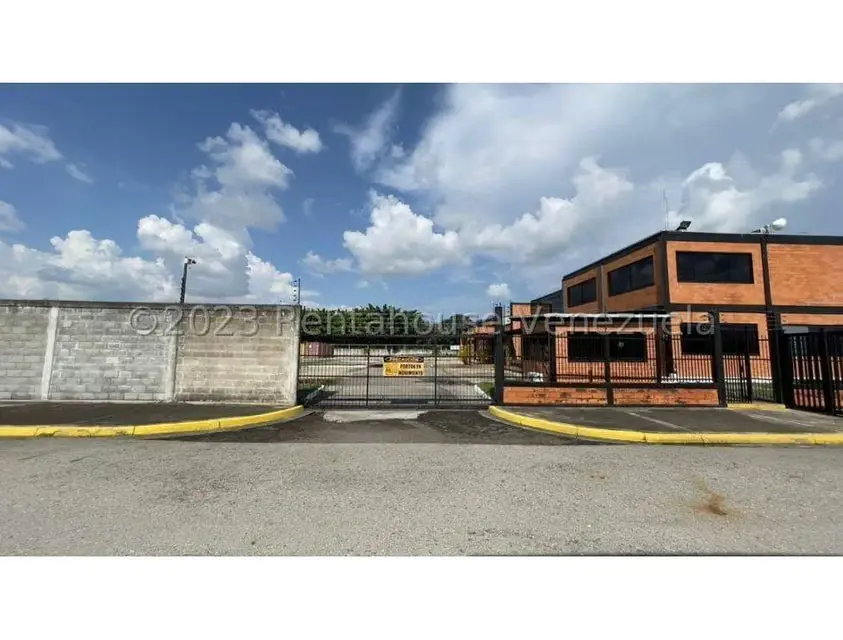 Galpon - Deposito en Venta en Zona Industrial, Carabobo - 2