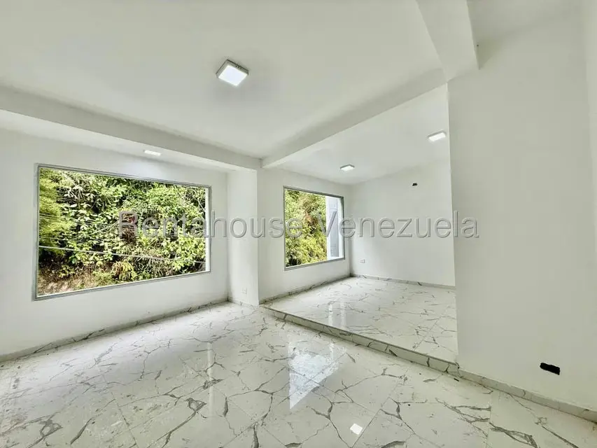 Casa (Duplex) en Venta en Oripoto, Distrito Metropolitano - 13