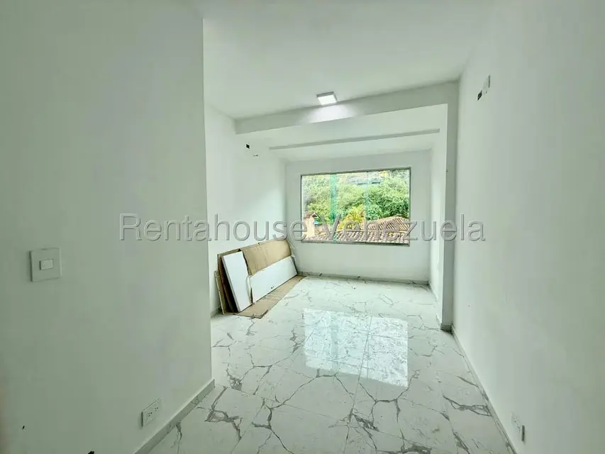 Casa (Duplex) en Venta en Oripoto, Distrito Metropolitano - 16