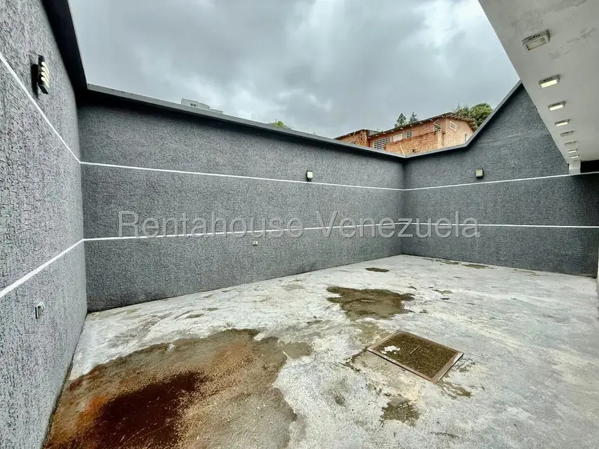 Casa (Duplex) en Venta en Oripoto, Distrito Metropolitano - 22
