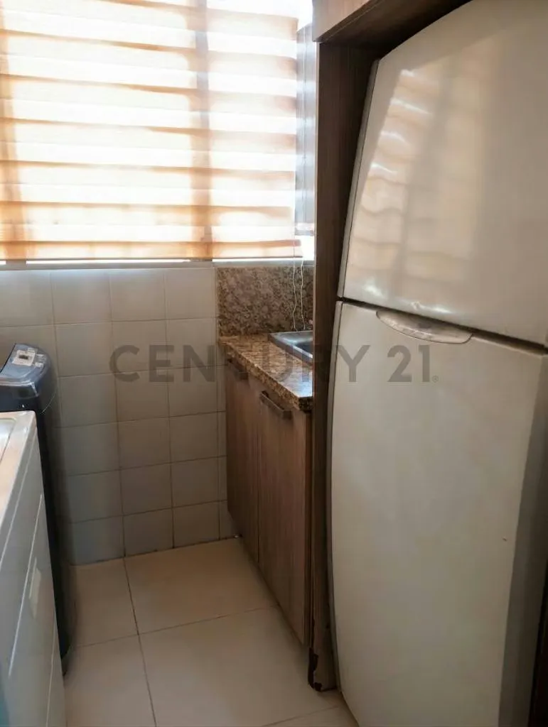 Se alquila Apartamento Amoblado, Residencias Mirasol, Av.13 entre calles 80 y 82 - 13