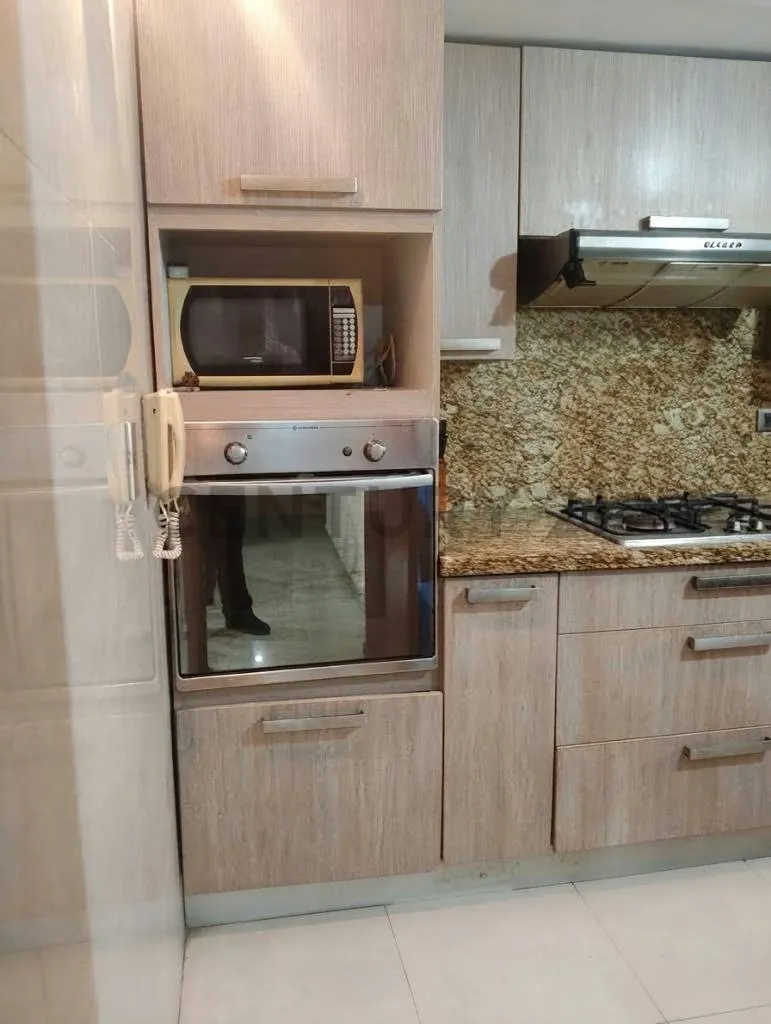 Se alquila Apartamento Amoblado, Residencias Mirasol, Av.13 entre calles 80 y 82 - 10