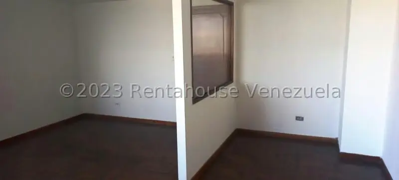 Oficina en Venta en Parroquia Catedral, Distrito Metropolitano - 11