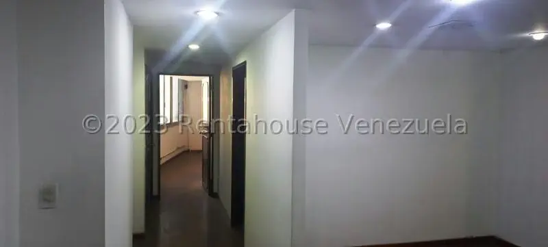 Oficina en Venta en Parroquia Catedral, Distrito Metropolitano - 4