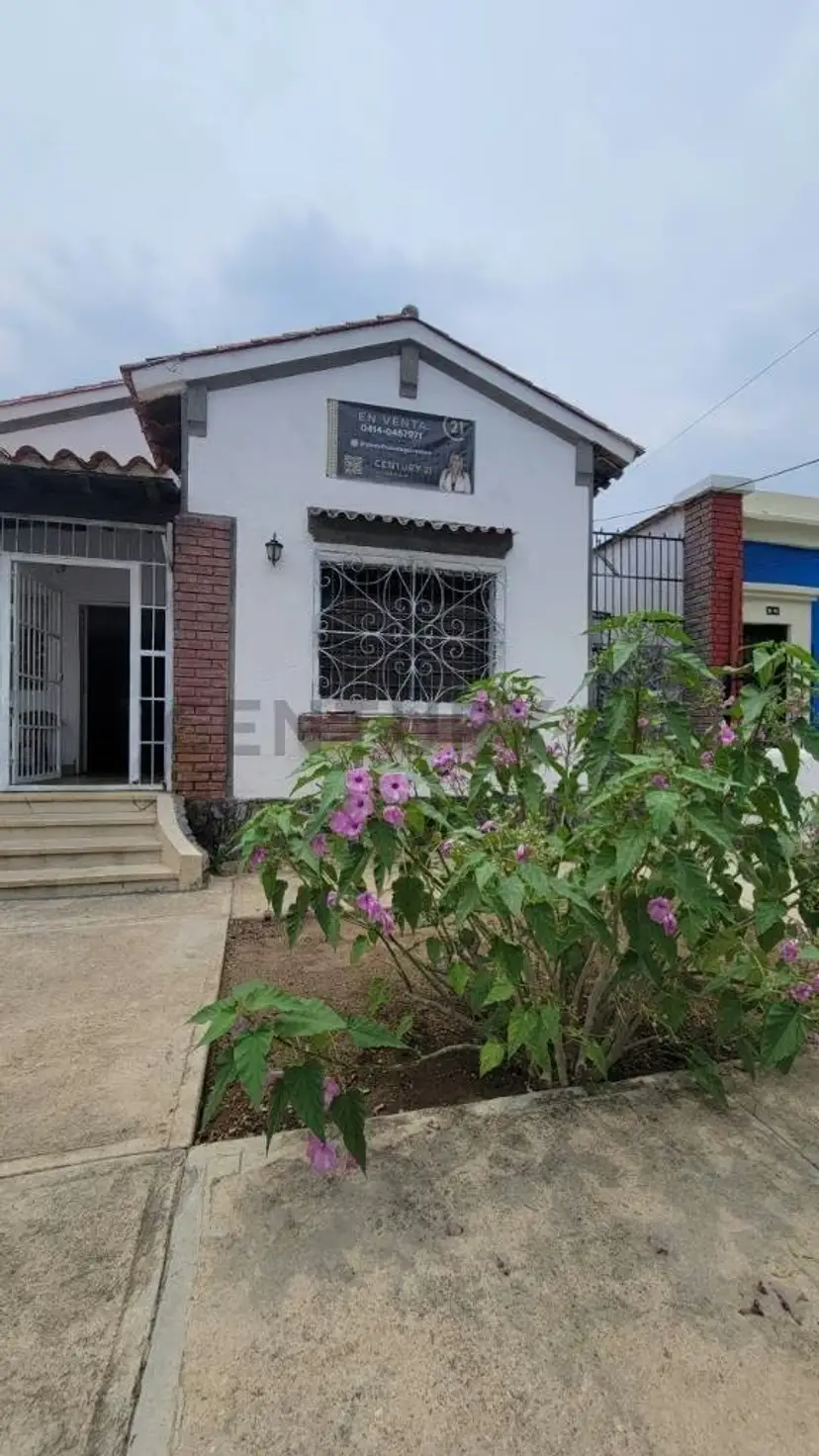 Venta de Casa en c/ Colombia San Blas, cerca de la Iglesia San Blas