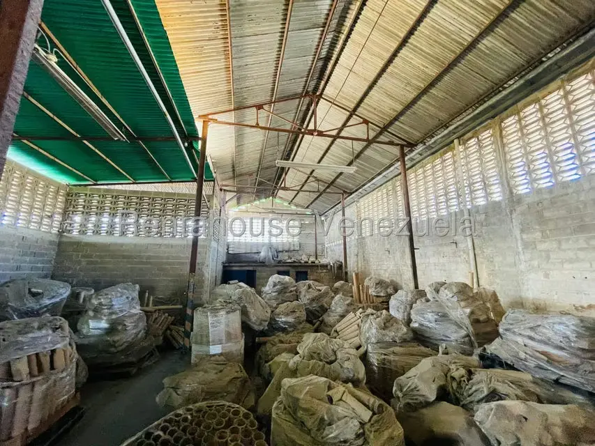 Galpon - Deposito en Venta en Carretera Nacional, Aragua - 41