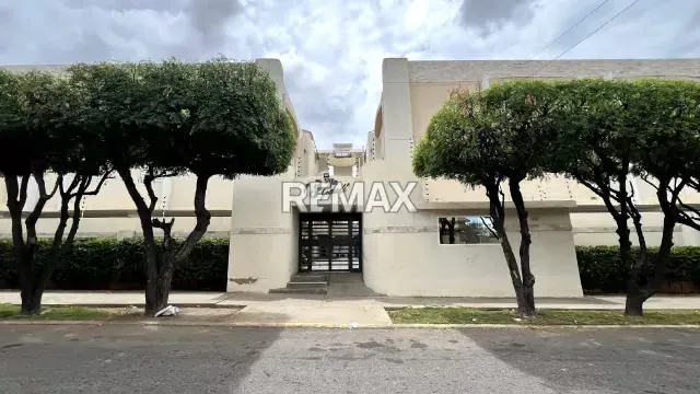 APARTAMENTO SEMIAMOBLADO EN VILLA GAUDI SECTOR BARALT - 2