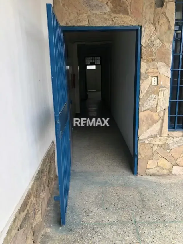 ALQUILO LOCAL COMERCIAL EN BARQUISIMETO - 2