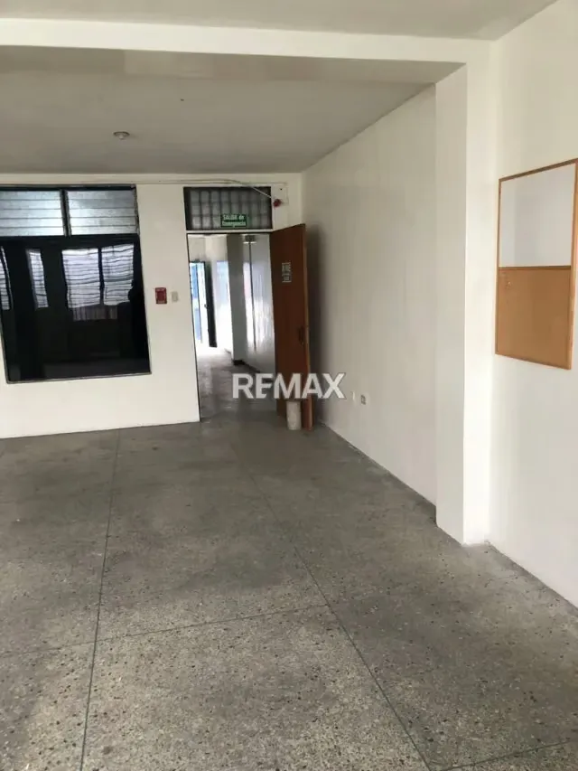 ALQUILO LOCAL COMERCIAL EN BARQUISIMETO - 6