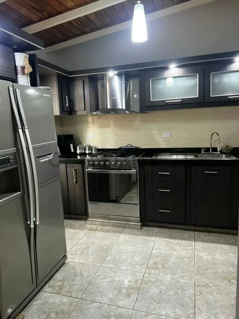 En Venta casa en Urb. Palomar comoda y con excelente accesibilidad - 2