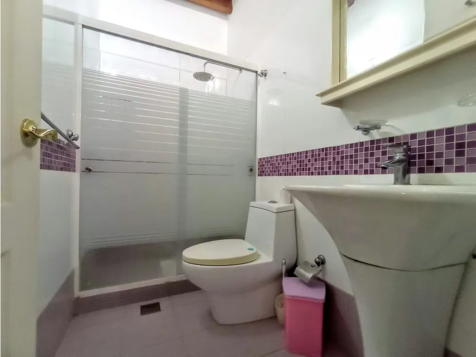 Casa en Venta La Trinidad. Urb. Sorocaima 8H/8B/3PE 463C 504T - 20