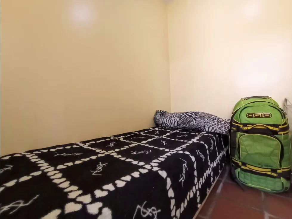 Casa en Venta La Trinidad. Urb. Sorocaima 8H/8B/3PE 463C 504T - 31