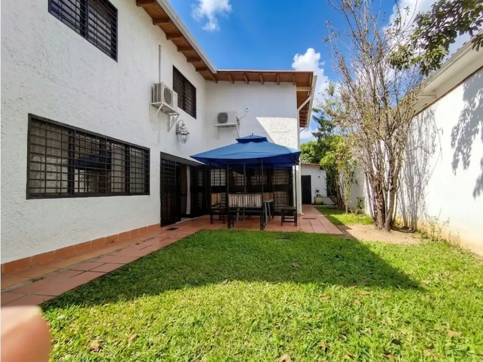 Casa en Venta La Trinidad. Urb. Sorocaima 8H/8B/3PE 463C 504T - 34