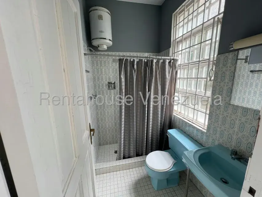 Casa (Contemporaneo) en Venta en La Lagunita Country Club, Distrito Metropolitano - 11