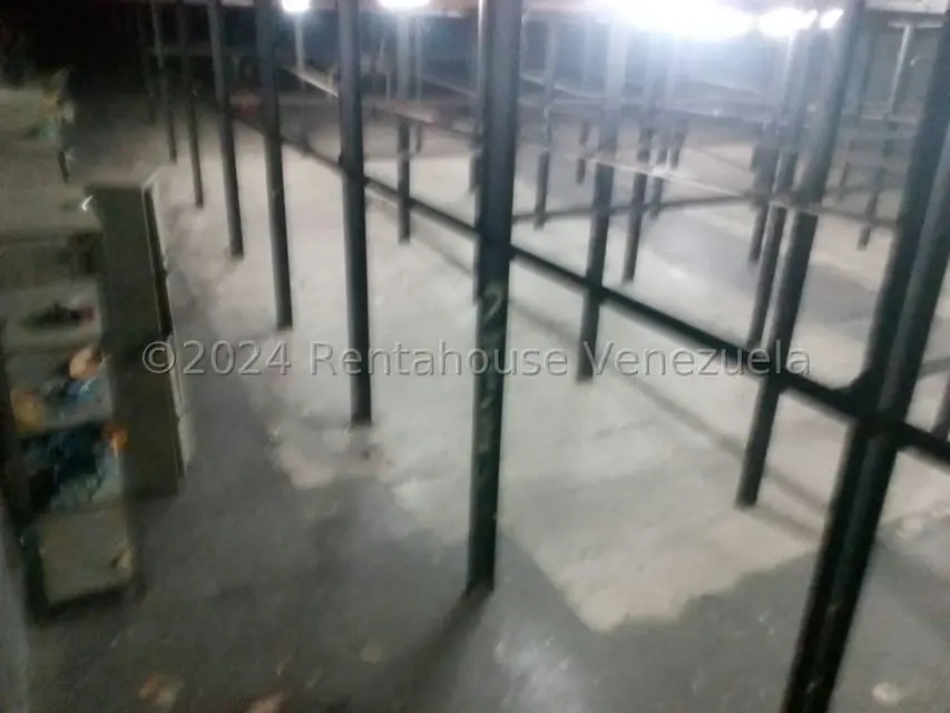 Local Comercial en Alquiler en Guarenas, Miranda - 26