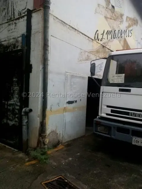 Local Comercial en Alquiler en Guarenas, Miranda - 31