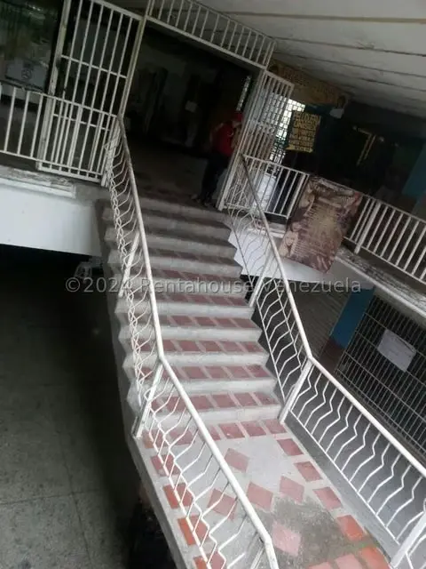 Local Comercial en Alquiler en Guarenas, Miranda - 35