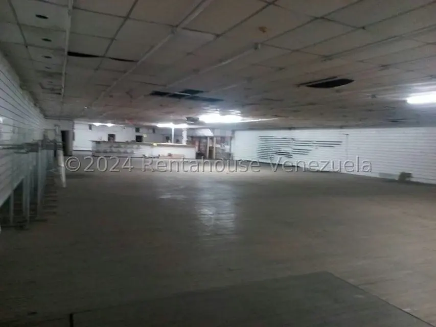Local Comercial en Alquiler en Guarenas, Miranda - 38