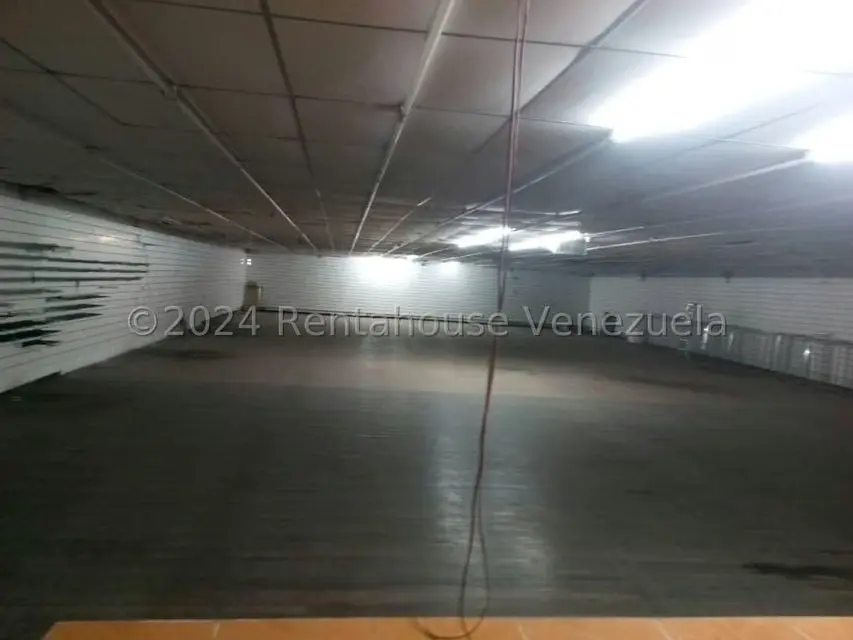 Local Comercial en Alquiler en Guarenas, Miranda - 41