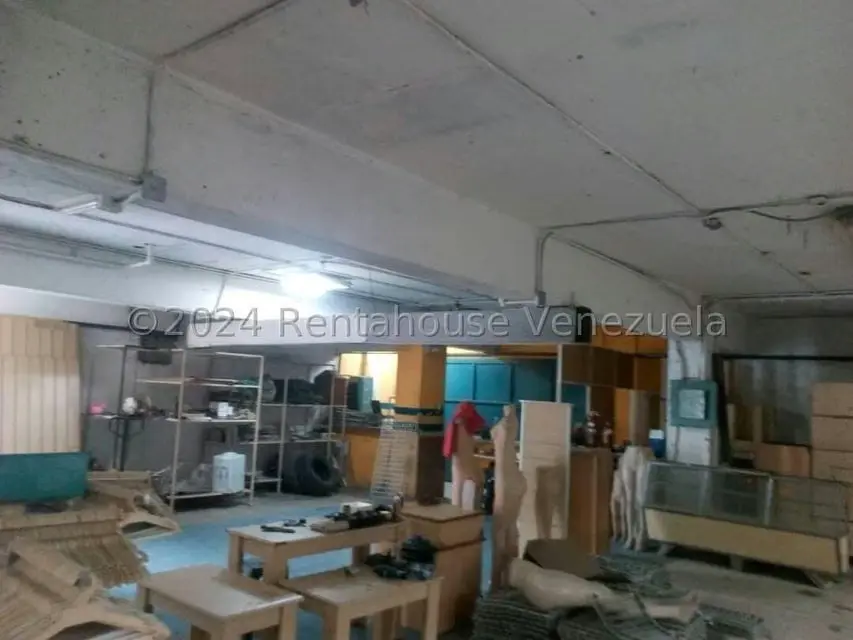 Local Comercial en Alquiler en Guarenas, Miranda - 8