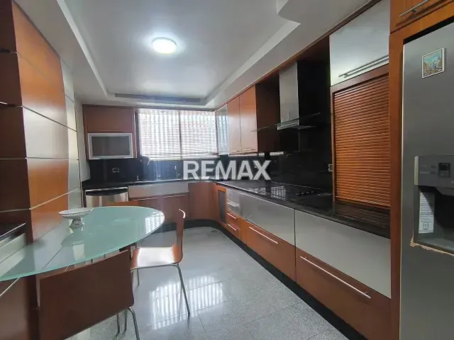 En venta amplio y hermoso apartamento en Resd Marfil suite en la Urb el Parral - 14