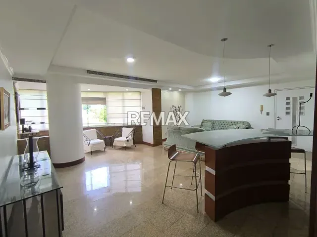 En venta amplio y hermoso apartamento en Resd Marfil suite en la Urb el Parral - 4