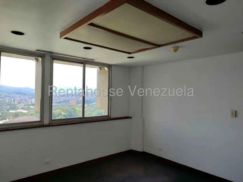 Oficina en Alquiler en Plaza Venezuela, Distrito Metropolitano - 5