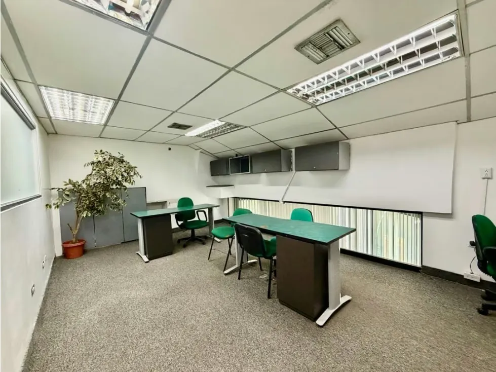 Se vende / alquila oficina 156m2 El Rosal - 8